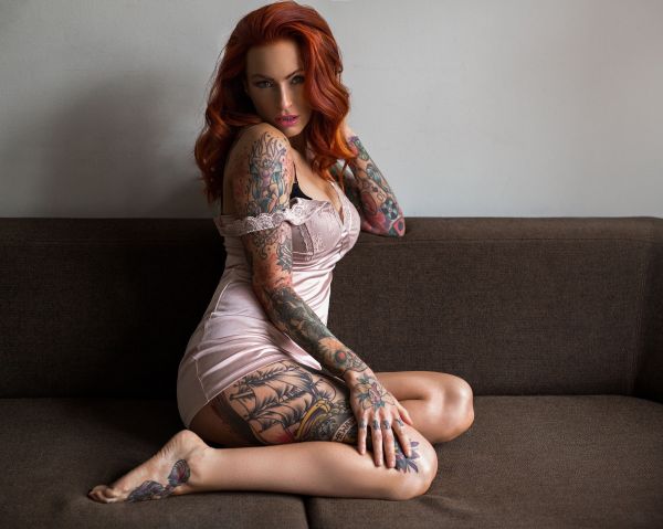 women,redhead,model,long hair,sitting,couch