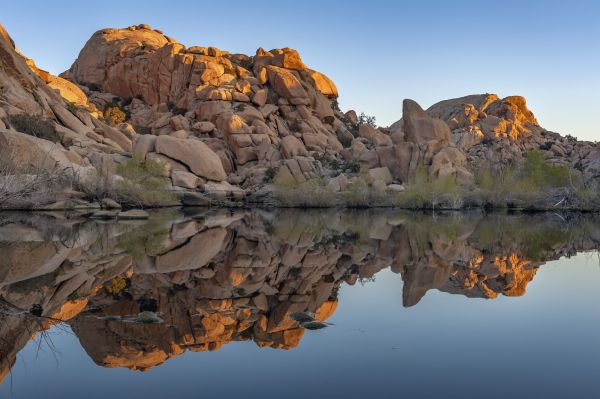 Parque Nacional Joshua Tree,California,fotografía,Barker Dam,reflexión,amanecer