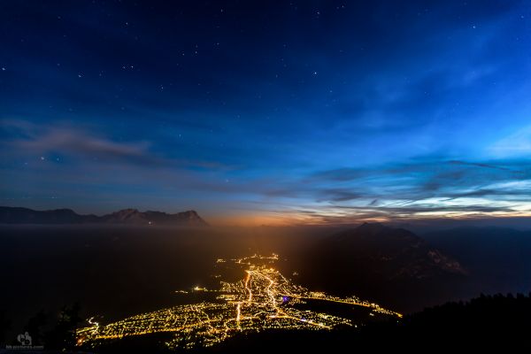 krajina,světla,les,západ slunce,panoráma města,noc