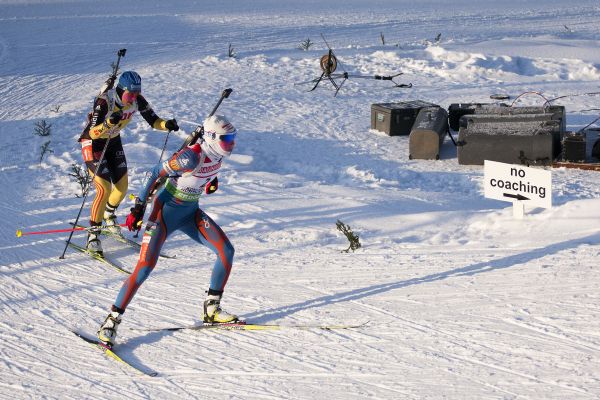 biathlon,kaisa m k r inen,finnish biathlete,Finlandia,2012