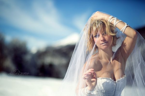 blanc,portrait,cheveux longs,lumière du soleil,mer,eau