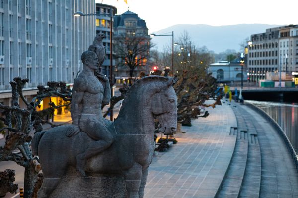 fotografering,utendørs,Urban,statue,bygning,by