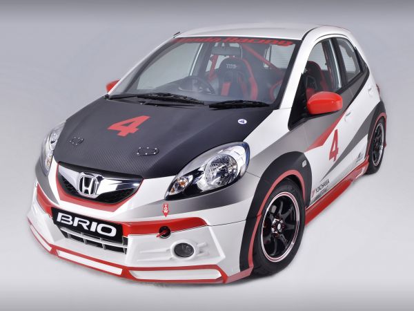 2013,2048x1536 пиксела,оживеност,клуб,Honda,раса