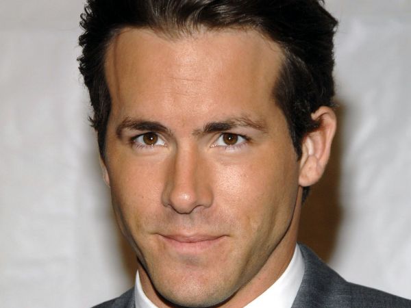 Ryan Reynolds,actor,om,brunetă,brunetă,Persoană