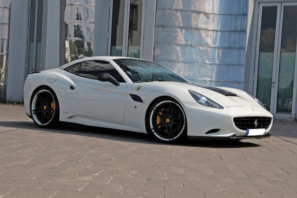 auto,vozidlo,sportovní auto,Ferrari,výkon auta,Ferrari California