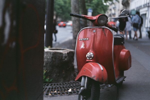 το κόκκινο,όχημα,Leica,μοτοσυκλέτα,Vespa,FUJIFILM