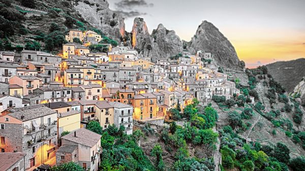 realistisch,Italien,Stadt,Basilicata,HDR