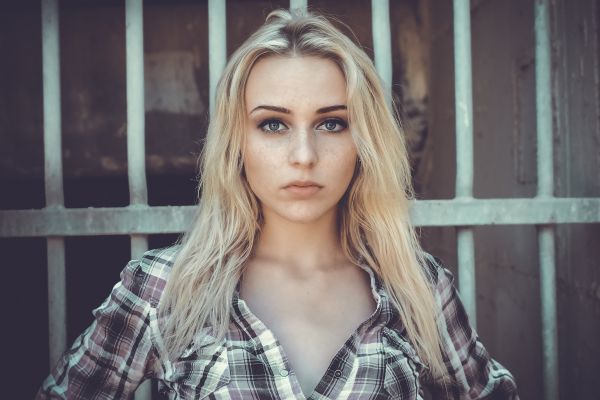 women,blonde,freckles,shirt,face,portrait