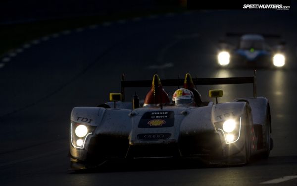 auto,vozidlo,sportovní auto,LED světlometů,Le Mans,Peugeot 908