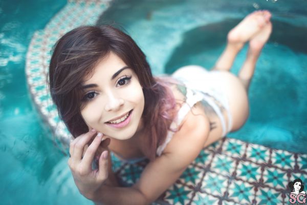 suicide Girls,piscina,acqua,tatuaggio,donne,brunetta