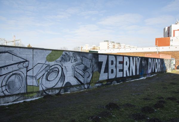 væg,graffiti,by-,block of flats,brutalisme,Slovakiet