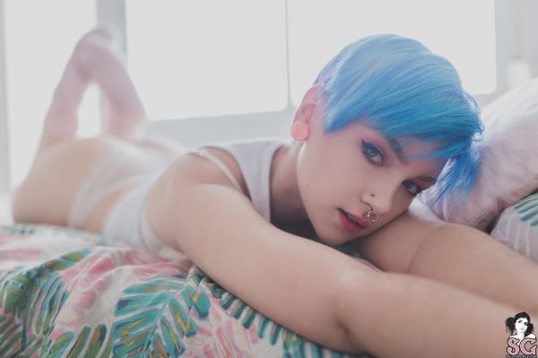 Mimo Suicide, 染めた髪, 女性, 自殺少女, モデル, 穿刺