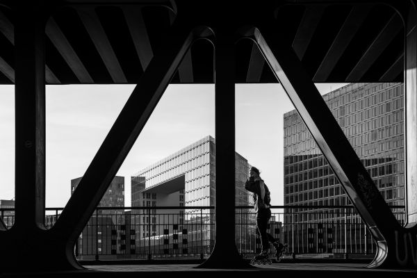 Hamburg, jalan, streetfotografie, Oberhafenbr cke, spiegelhaus, schwarzweiss