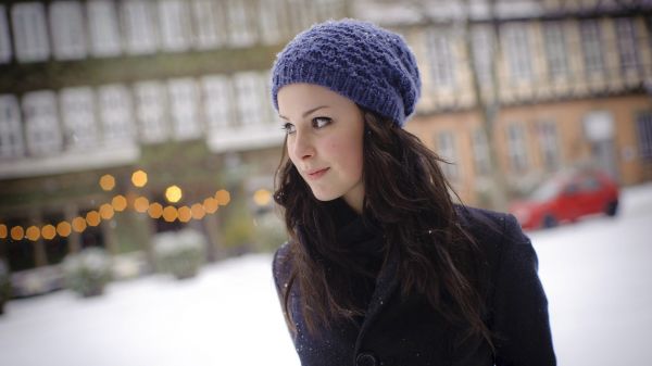 vrouw,model-,portret,brunette,hoed,sneeuw