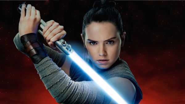 Daisy Ridley,Rey fra Star Wars,Stjerne krigen,lyssverd,Star Wars The Last Jedi,kvinner