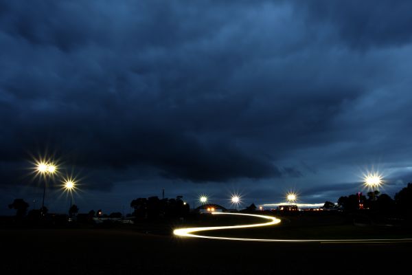 Toyota,notte,cielo,sera,atmosfera,crepuscolo