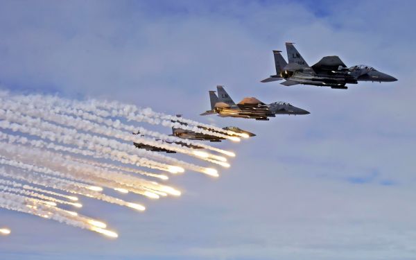 1920x1200 px,F 15 Strike Eagle,flares,military aircraft