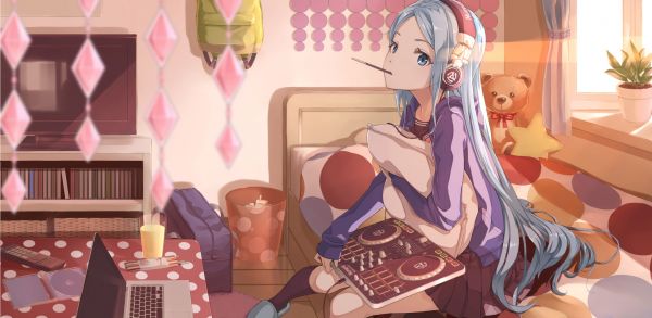 Vocaloid Cina,mata biru,komputer,headphone,tertinggi lutut