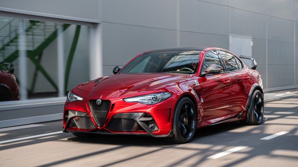 bil,Alfa Romeo Giulia