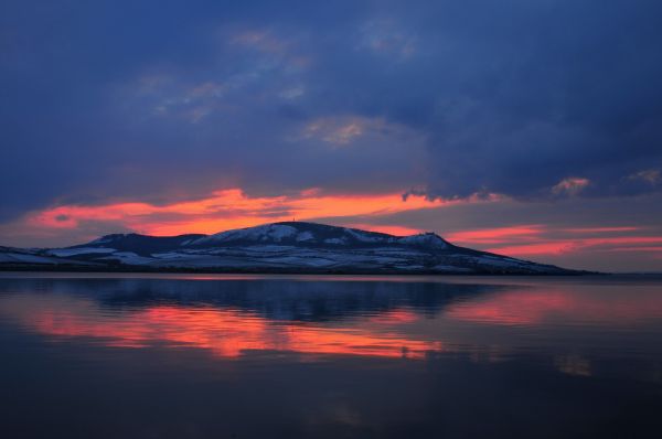 sunset,sea,water,reflection,lake,sky