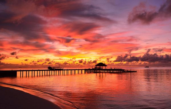 sea,reflection,landscape,sunset,sky,clouds