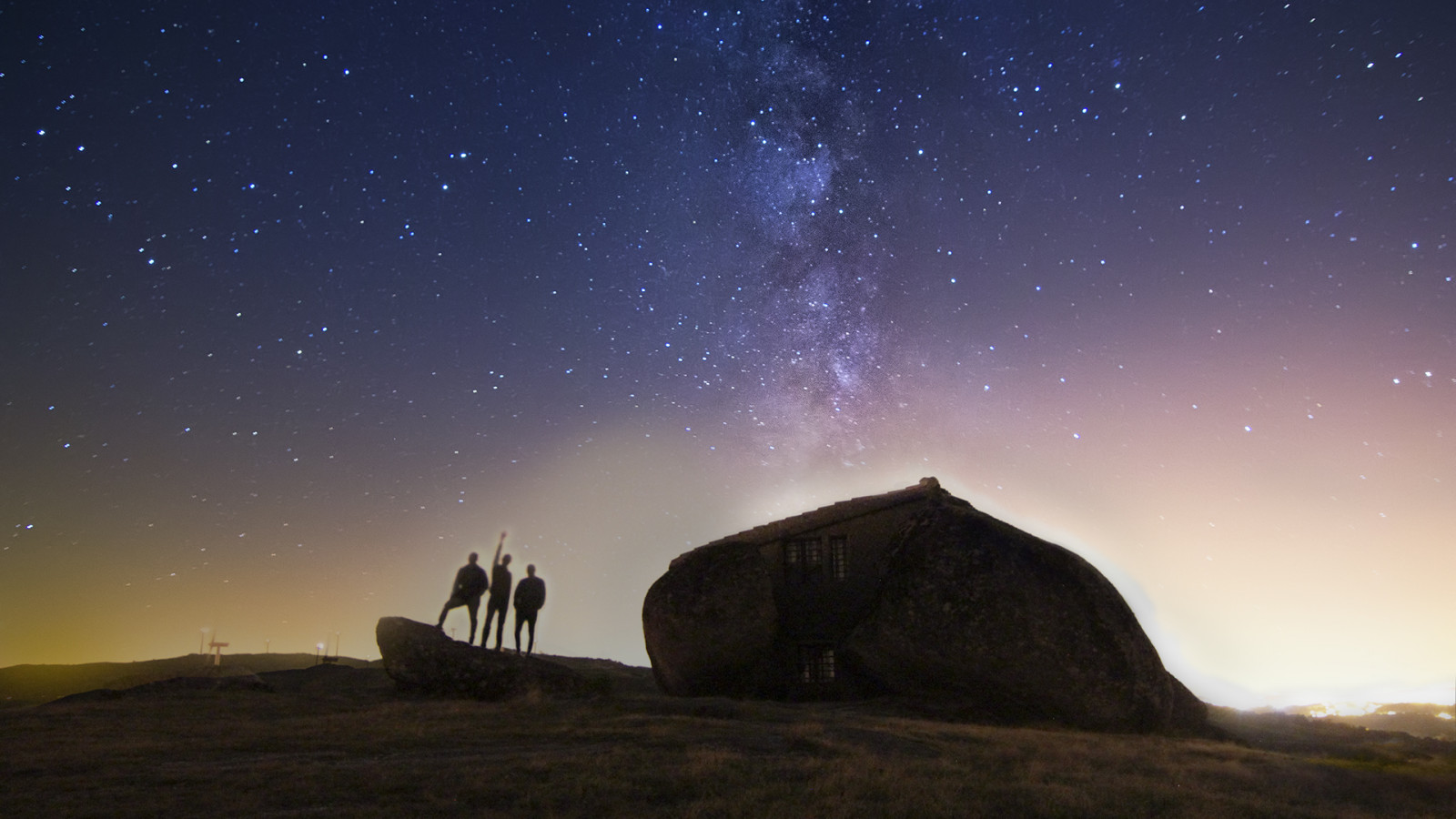 peisaj, noapte, galaxie, cer, siluetă, stele, casă, Canon, lumina lunii, atmosfera, piatră, univers, astronomie, auroră, Portugalia, longexposure, cosmos, stea, calea lactee, astrofotografie, ASTRO, eos, NGC, 550D, highiso, captură de ecran, prin intermediul, Noite, Tokina, paisagem, tokinaaf1116mmf28, serra, spațiul cosmic, obiect astronomic, CEU, Galaxia, Universo, Estrelas, 1116mm, astrofotografia, astroscape, lactea, Guimaraes, Flintstones, Fafe, casadepedra, Latea, silhoeta, Lameira, atx116prodx