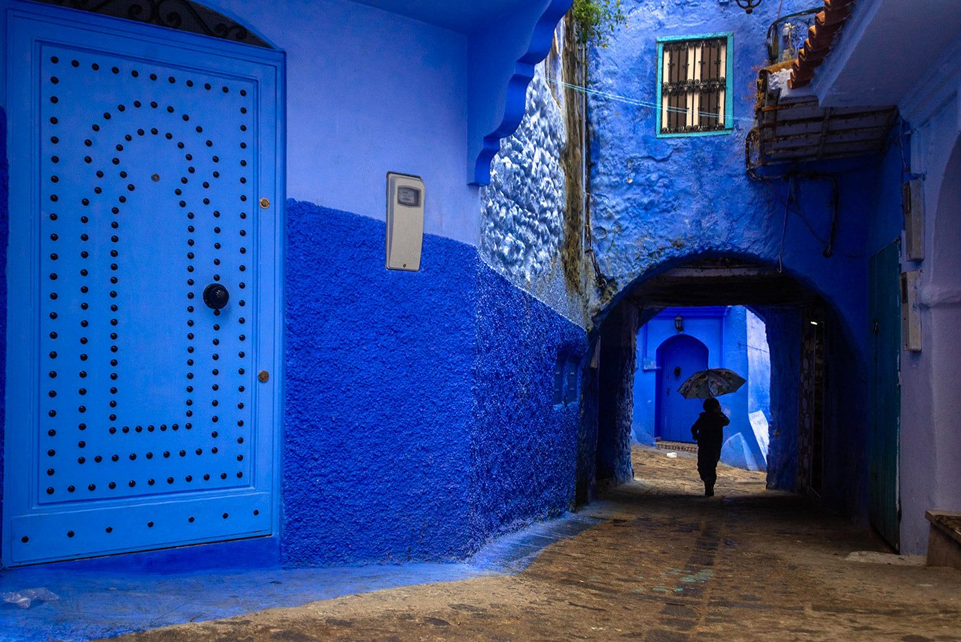 สถาปัตยกรรม, อาคาร, อาคารเก่า, ถนน, ประตู, ร่ม, chefchaouen, โมร็อกโก, สีน้ำเงิน, โค้ง