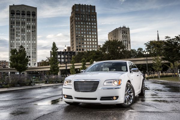 автомобиль,средство передвижения,2015 год,Chrysler,Седан,Сетевое шоу