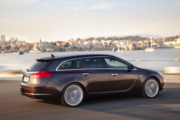 2013,Opel,voiture,véhicule,voiture de sport,Sedan