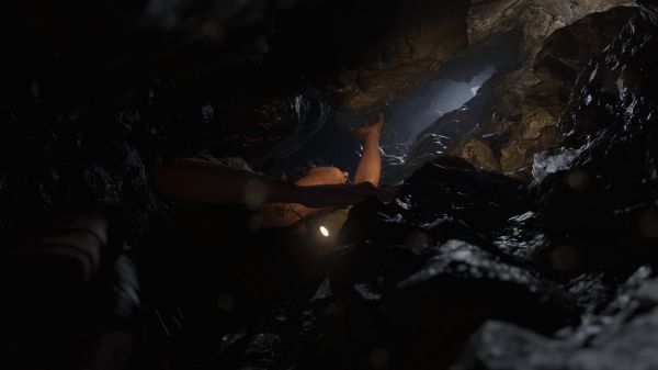 Shadow of the Tomb Raider, Lara Croft Tomb Raider, screenshot, spelunking, beklimming, donker