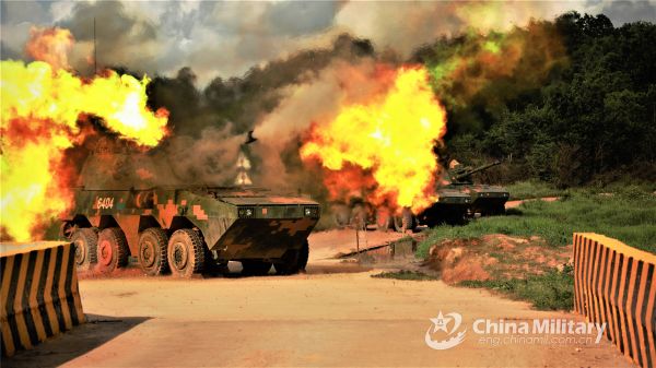 China,tanque,propaganda,fuego