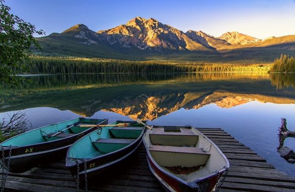 luce del sole, paesaggio, foresta, montagne, lago, barca