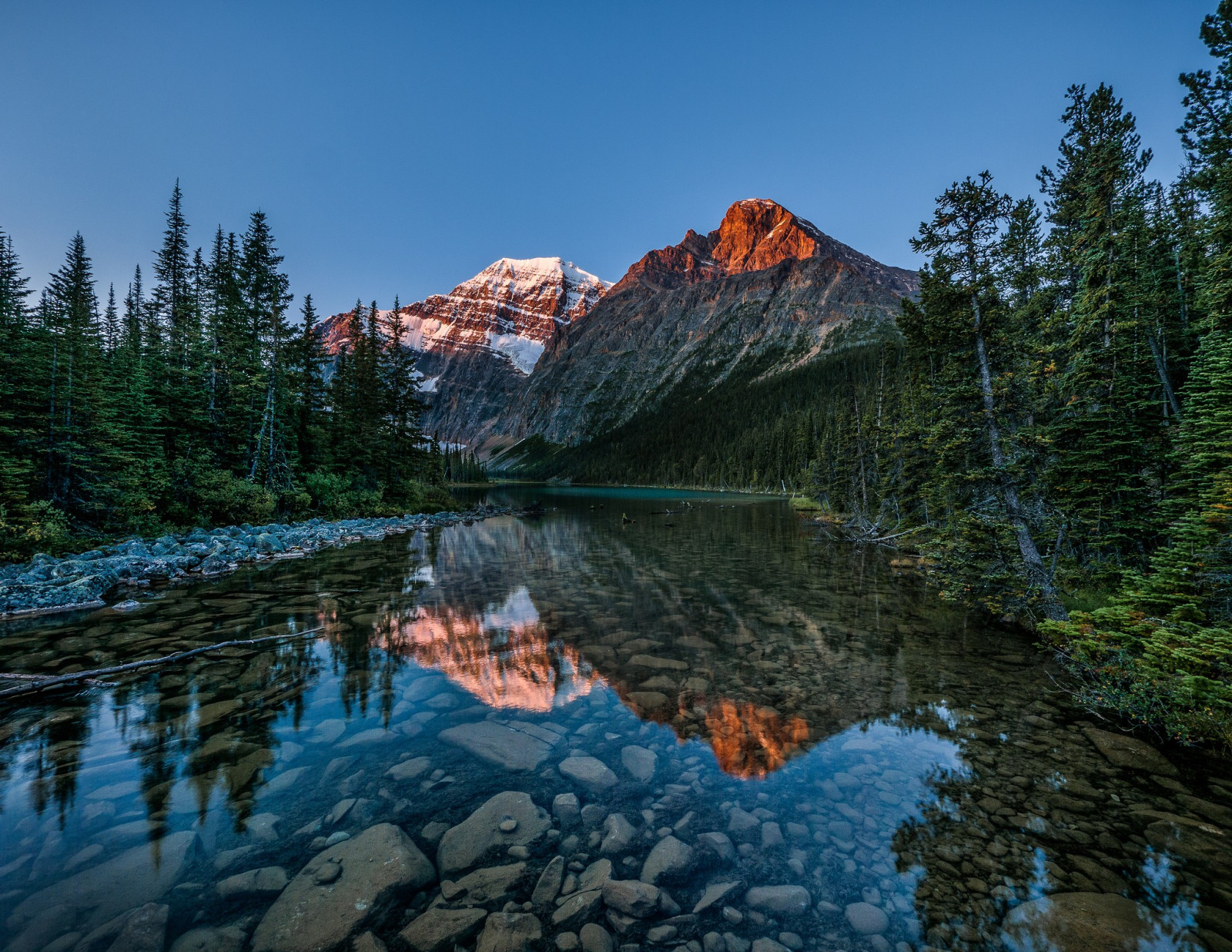 paysage, forêt, Lac, la nature, réflexion, parc, rivière, parc national, vallée, pins, région sauvage, Alpes, Parc national de Jasper, Alberta, arbre, l'automne, Montagne, saison, Relief terrestre, Forme de relief, chaîne de montagnes