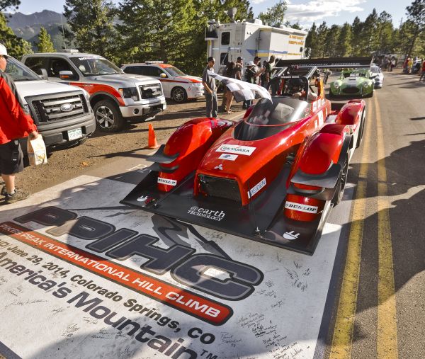 Mitsubishi,2015 r,MiEV Evolution III Szczyt Pikes Peak,Netcarshow,Netcar,Obrazy samochodów