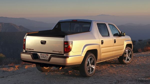 Araba,Araç,Honda,Kamyon,Chevrolet Çığ,Honda Ridgeline