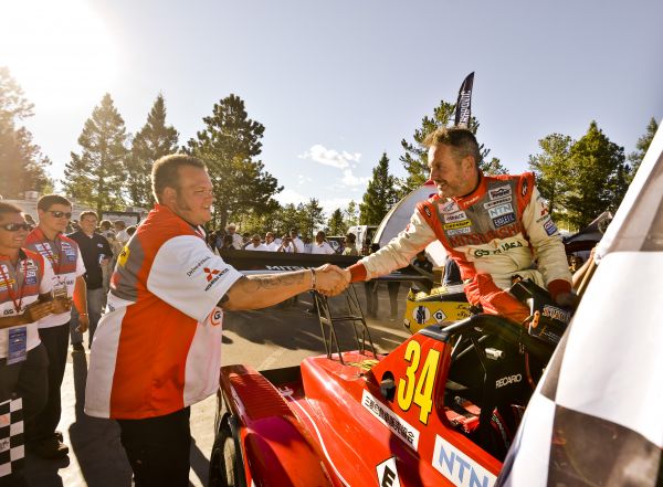 Mitsubishi,2015 год,MiEV Evolution III Pikes Peak,Сетевое шоу,Netcar,Автомобильные изображения