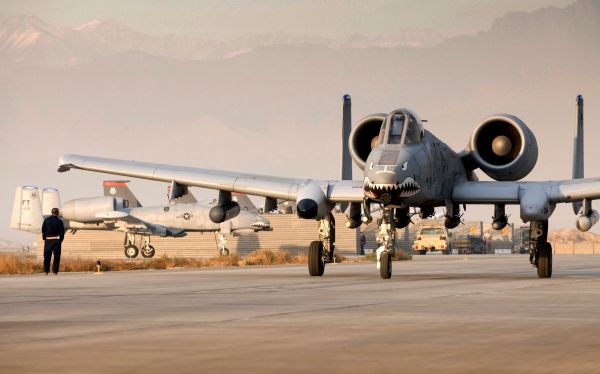 车辆,飞机,飞机,军用飞机,波音B 17飞行要塞,飞兆共和国A 10 Thunderbolt II