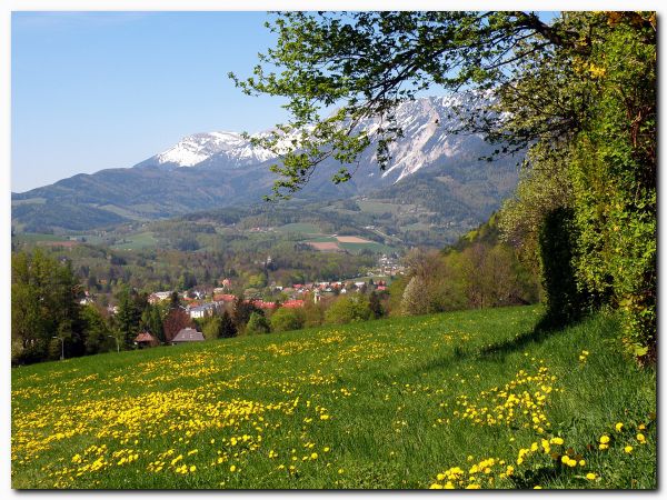 blue,sky,mountain,snow,green,yellow