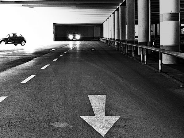 blanco, negro, monocromo, calle, luces, coche