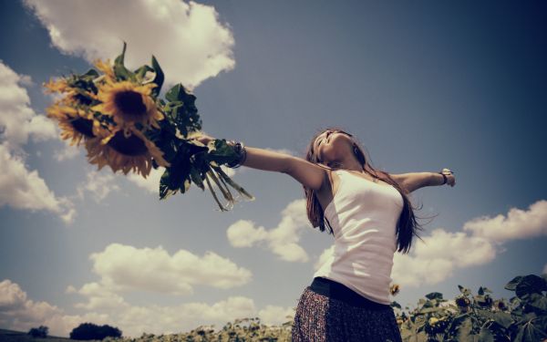 mulheres,Flores,céu,fotografia,luz solar,Mulheres ao ar livre