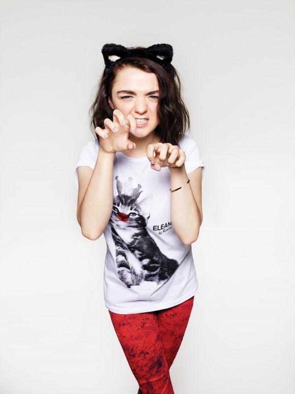 women,actress,brunette,Maisie Williams,cat ears,shoulder length hair