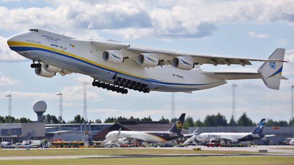 Antonov An 225 Mriya,lietadlo,LETISKO,transport,náklad