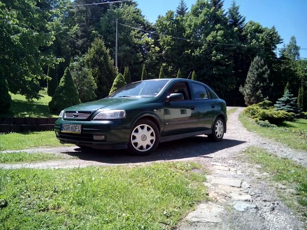 voiture,véhicule,Opel,Sedan,Véhicule terrestre,Extérieur de l'automobile