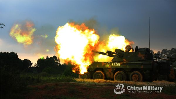 China,tanque,fogo,propaganda