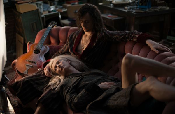 kun kærester tilbage i live,tilda swinton,EVE,tegneserier,Tom Hiddleston,Adam