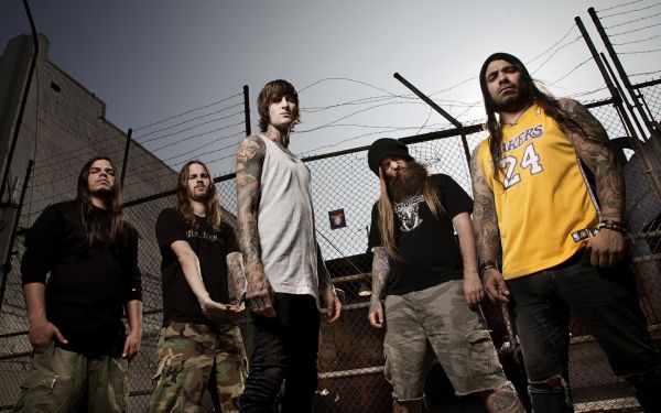 Suicide Silence,Mitch Lucker,ludzie,muzyka,muzyk,tłum