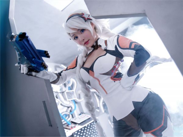 Kiana Kaslana,cosplay,Guns Girl School Day Z