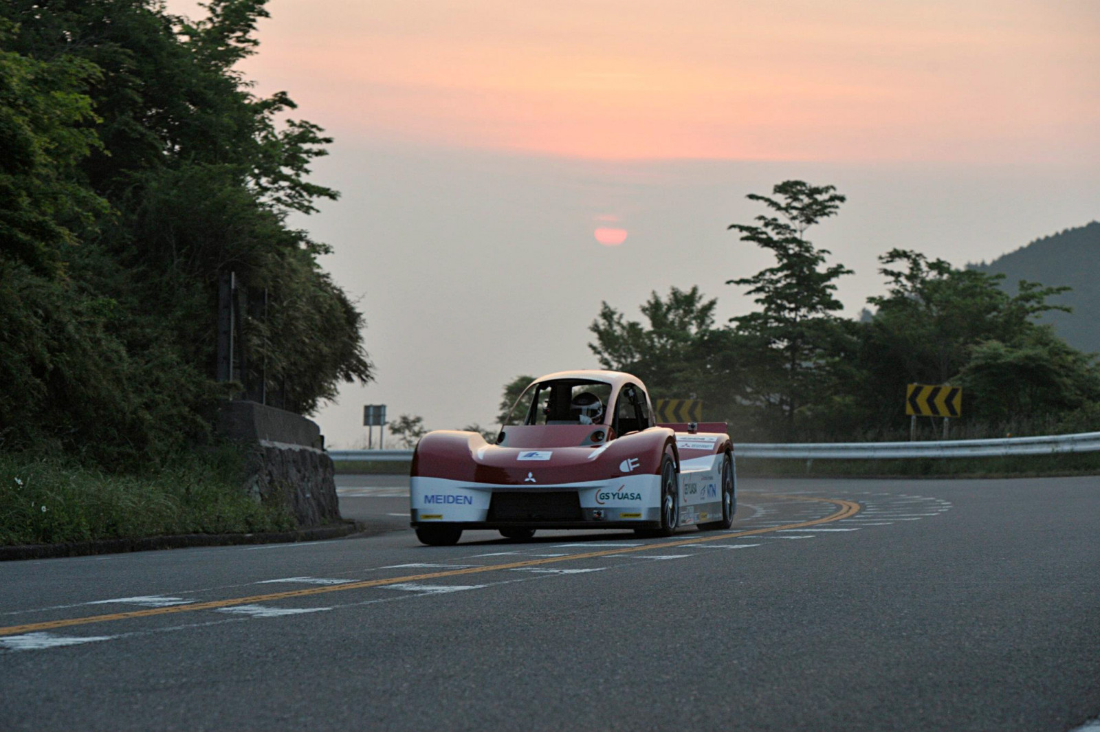 samochód, pojazd, samochód sportowy, Mitsubishi, napędowy, Netcarshow, Netcar, Obrazy samochodów, Zdjęcie samochodu, 2014 r, I MiEV Evolution Pikes Peak Race koncepcja, Supercar, Pojazd lądowy, Projekt motoryzacyjny, Producent samochodów, Tor wyścigowy