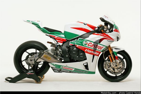 2011, 3504x2336 px, Castrol, Honda, superbike, tým