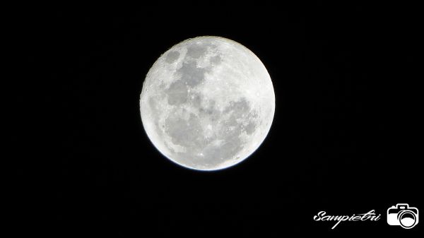 Księżyc,Księżycowe promienie,światło księżyca,okrąg,atmosfera,astronomia